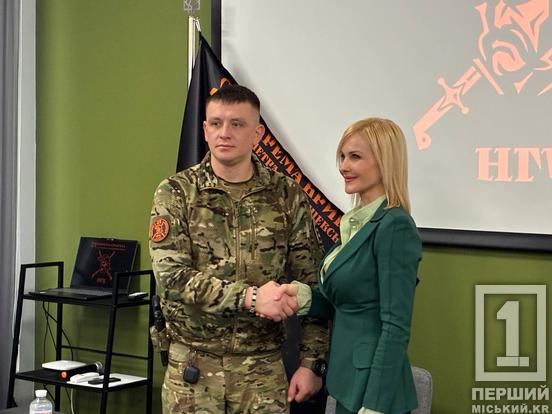 Кроки пліч-о-пліч для стійкості Героїв: «Набат Кривий Ріг» та 21-ша окрема бригада ім. Петра Калнишевського підписали меморандум5