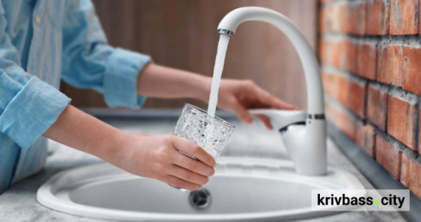 Вода - фото ілюстративне 