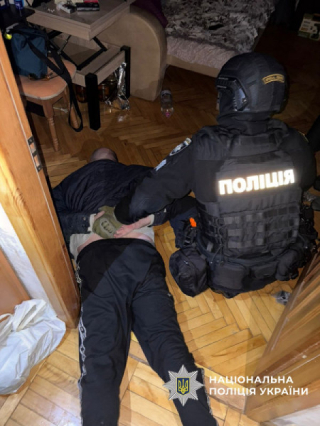 На Волині ліквідували міжрегіональний канал збуту психотропів, що діяв по всій Україні5