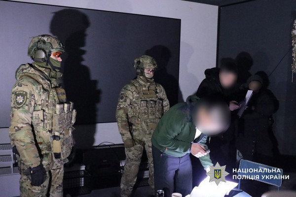 На Волині ліквідували міжрегіональний канал збуту психотропів, що діяв по всій Україні4