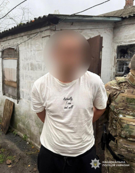 Підпалили автівку, збували наркотики, зберігали холодну та вогнепальну зброю і боєприпаси: на Дніпропетровщині затримано серійних злочинців1