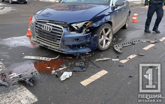 Потрощені морди: у Кривому Розі зіштовхнулися дві Audi