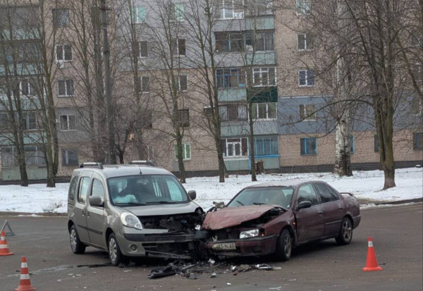 Renault та Honda не поділили дорогу у Довгинцівському районі0