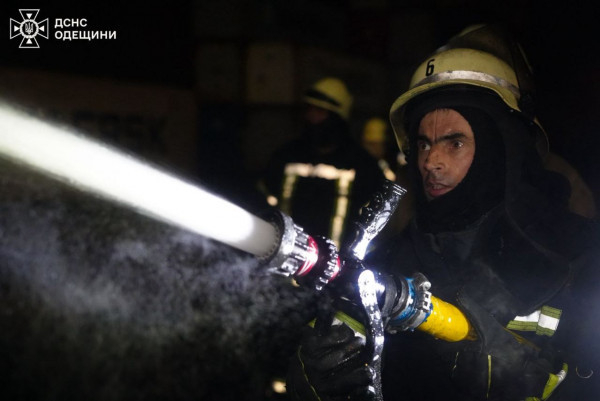 росія атакувала портову інфраструктуру Одещини: є загиблі і поранені люди 1