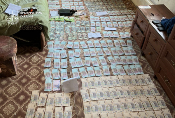 У Кривому Розі продавали гуманітарні авто, призначені для ЗСУ: подробиці5