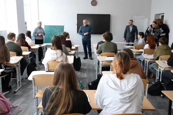 У Кривому Розі створено інноваційний хаб на базі Покровського ліцею6