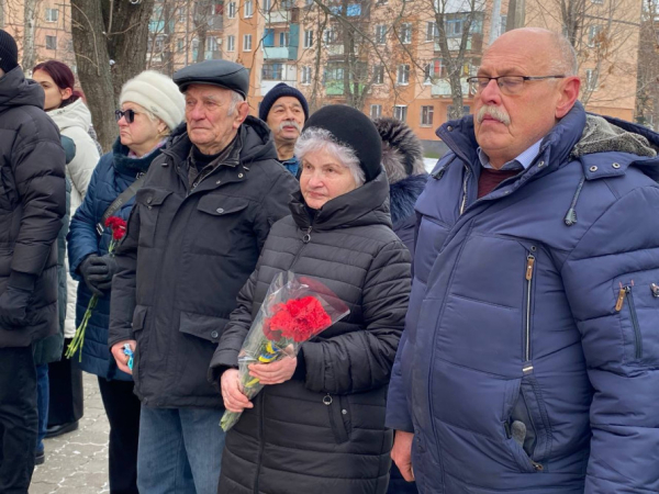 У Кривому Розі відкрили меморіал на честь полеглого Захисника Едуарда Чуприни2