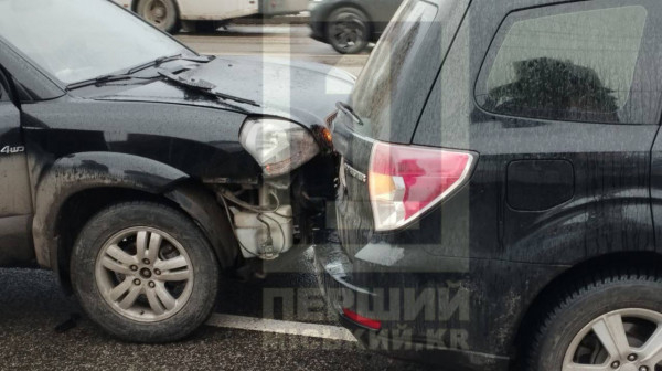 У Кривому Розі зіштовхнулися дві автівки0