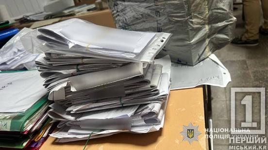 Вимагали на лапу і гарантували посвідчення тракториста-машиніста: на Дніпропетровщині судитимуть трьох хабарників2