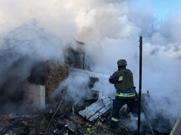 Ворожі обстріли на Дніпропетровщині: постраждали 7 людей, пошкоджено десятки будинків3