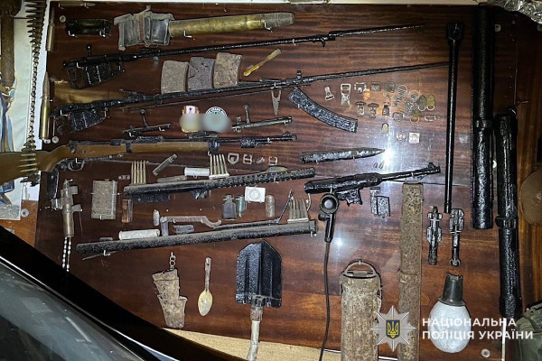 Зберігав у своїй оселі цілий арсенал зброї та боєприпасів: поліція Криворіжжя викрила зловмисника0
