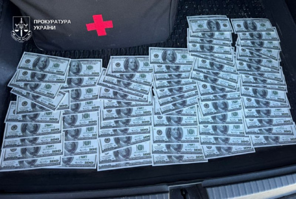 15 тис. доларів за фіктивний діагноз: у Кривому Розі викрили схему ухилення від мобілізації для виїзду за кордон1