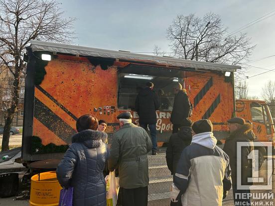 Енергія «Трійки» у Кривому Розі: ветерани 3-ї ОШБр приїхали зігріти й «зарядити» містян та їх гаджети4