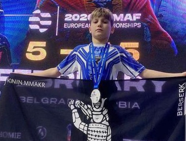 Юний криворіжець Богдан Носик виборов срібну медаль на чемпіонаті Європи з ММА0