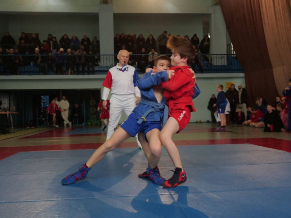 Кривий Ріг - місто сильних: Кращі майстри самбо та греко-римської боротьби зустрілися на міських чемпіонатах10