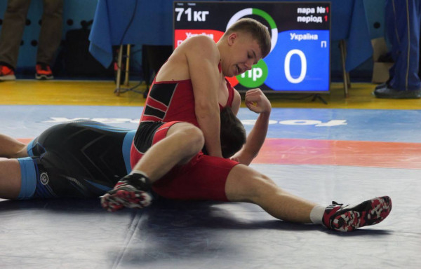 Кривий Ріг - місто сильних: Кращі майстри самбо та греко-римської боротьби зустрілися на міських чемпіонатах13