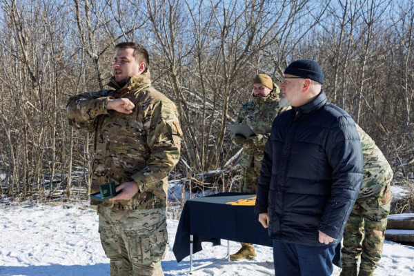 Кривий Ріг передав 60-й бригаді вже 93-й автомобіль з початку війни5