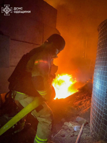 Масована нічна атака: ракети й дрони одночасно вдарили по столиці та західних регіонах0