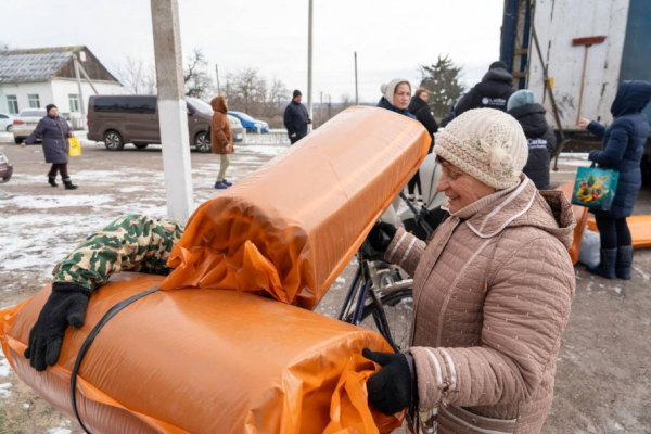 На тлі морозів та ворожих обстрілів: прифронтова громада Криворіжжя отримала важливу зимову допомогу2