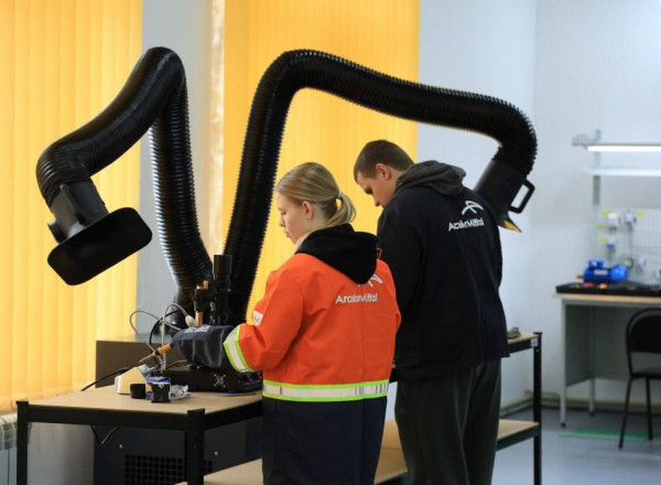 О. Вілкул: Для навчання молоді сучасним технологіям та перекваліфікації, у тому числі ветеранів та ВПО, у Кривому Розі відкрито навчальний центр для електриків3