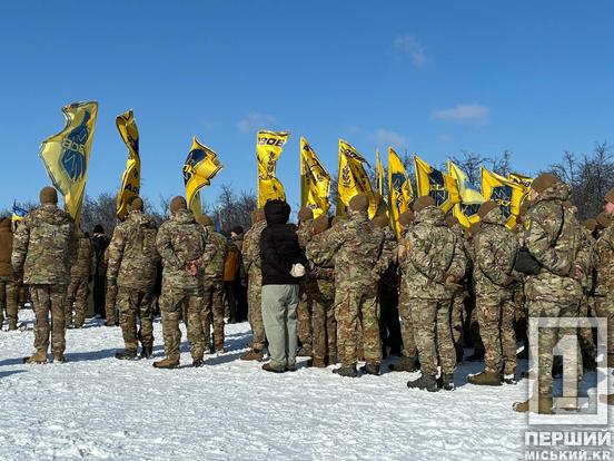 Пішов слідами брата і став вправним військовиком: Кривий Ріг провів в останню путь воїна «Азову» Вадима Гаврилова5