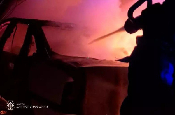 Пожежі авто у місті: за вечір 31 січня згоріли дві машини2