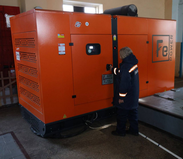 Про воду і звідки вона зараз береться. І де взяти генератор для насоса на багатоповерхівку?1