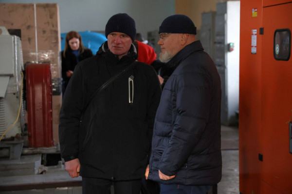 Про воду і звідки вона зараз береться. І де взяти генератор для насоса на багатоповерхівку?0