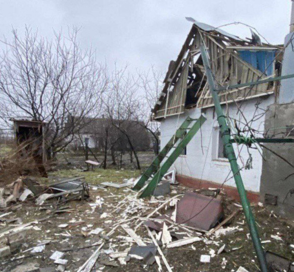 Протягом дня росіяни атакували два райони Дніпропетровщини авіабомбами та дроном: поранень дістала одна людина0