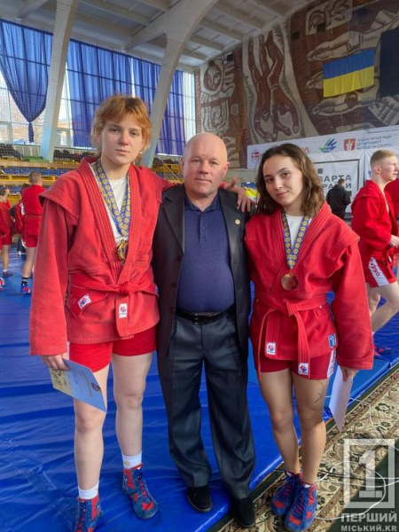 Самбістки з Кривого Рогу здобули «золото» та «срібло» на Чемпіонаті України3