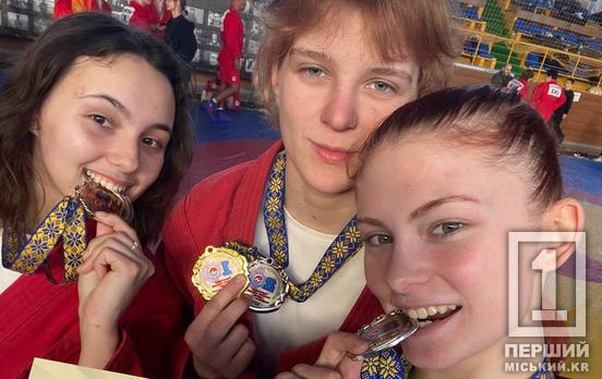 Самбістки з Кривого Рогу здобули «золото» та «срібло» на Чемпіонаті України