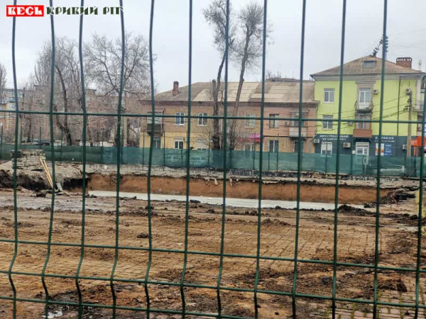 Котлован вирито на території Криворізького ліцею №4