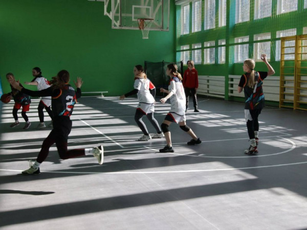 У Кривому Розі розпочався ІІІ міський етап змагань «Пліч-о-пліч. Всеукраїнські шкільні ліги»5