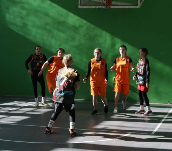 У Кривому Розі розпочався ІІІ міський етап змагань «Пліч-о-пліч. Всеукраїнські шкільні ліги»3