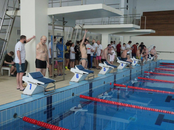 У Кривому Розі відбулися змагання з плавання в межах IV сезону Veterans Family Games3