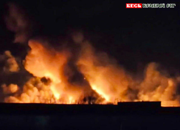 Масштабна пожежа на підприємстві після прильоту у Дніпрі