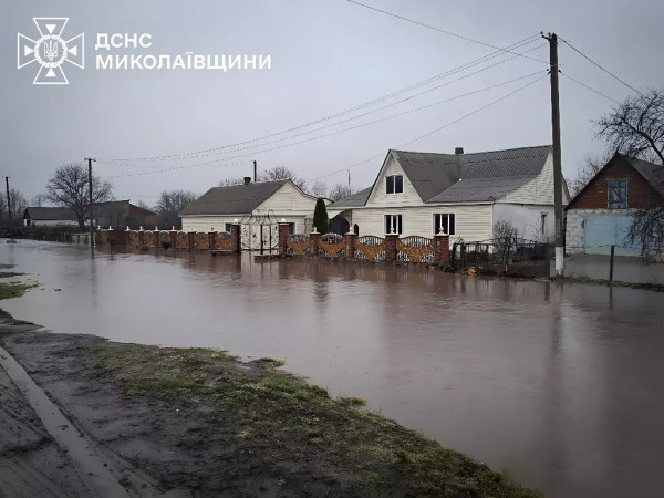 Вітер, сніг і підтоплення: негода накрила Україну, є пошкодження і в Кривому Розі1