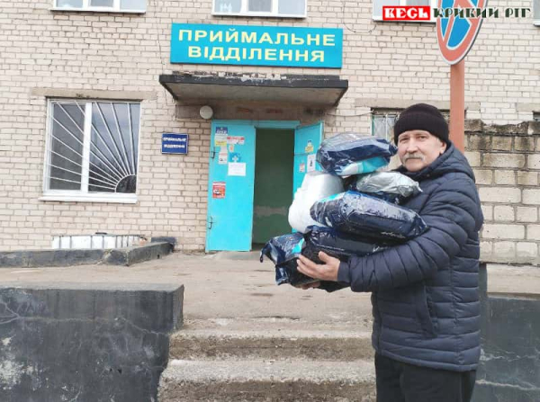 Лікарні Кривого Рогу отримали ортопедичні подушки від Карітас