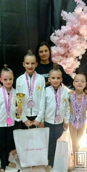 Криворіжанки підкорили Кропивницький: успіх вихованок ДЮСШ №10 на турнірі «Весняні грації»4