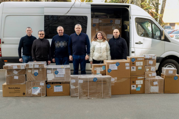 Медичне обладнання - фото Микола Лукашук