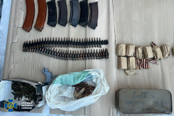 На Дніпропетровщині викрили підпільну майстерню з ремонту бойової зброї3