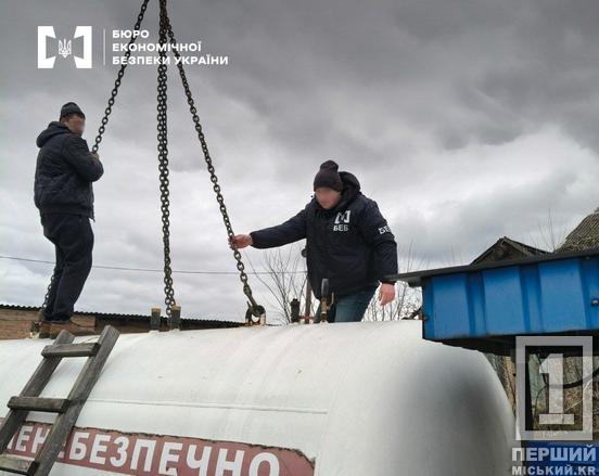 Нелегальне пальне та підпільні АЗС: БЕБ вилучило понад 51 тисячу літрів палива2