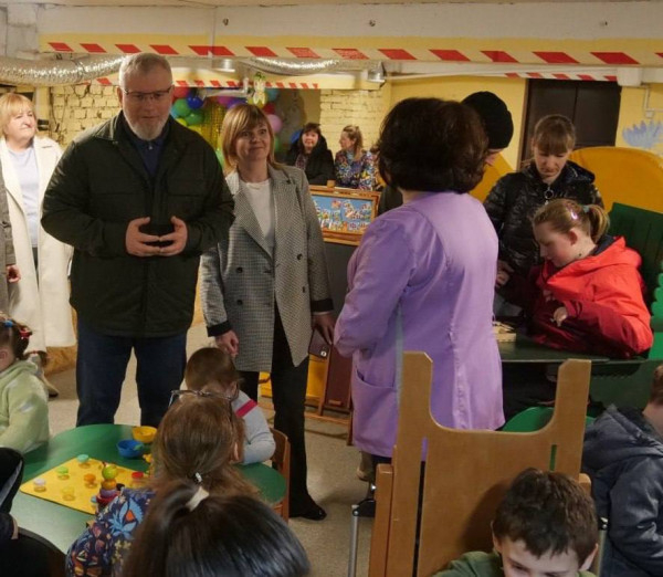 О. Вілкул: Підтримуємо родини, що виховують дітей з інвалідністю - у Кривому Розі жодна дитина не залишається без уваги та допомоги міста7