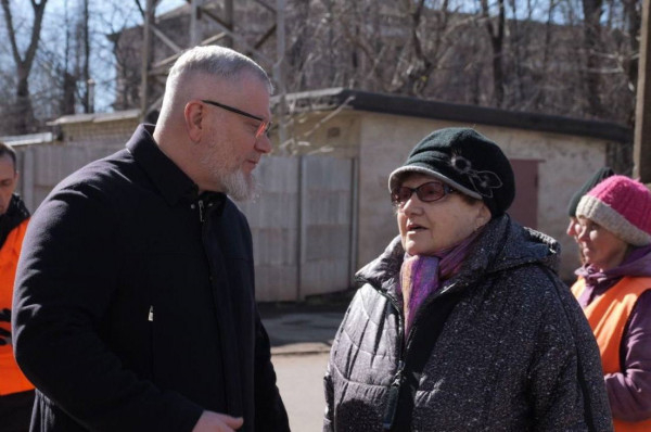 О. Вілкул: Продовжуємо відновлювати пошкоджені ворогом оселі криворіжців. Зараз тривають роботи по 204 будинках, які постраждали у грудні 2025 та початку 2026 років5