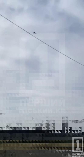 Побитий потяг, поранені діти та загиблий чоловік: рф безпілотниками вдарила по Криворіжжю1