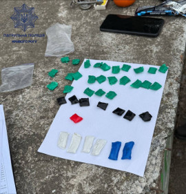 Різко змінив маршрут і попався: у Кривому Розі затримали чоловіка з наркотиками