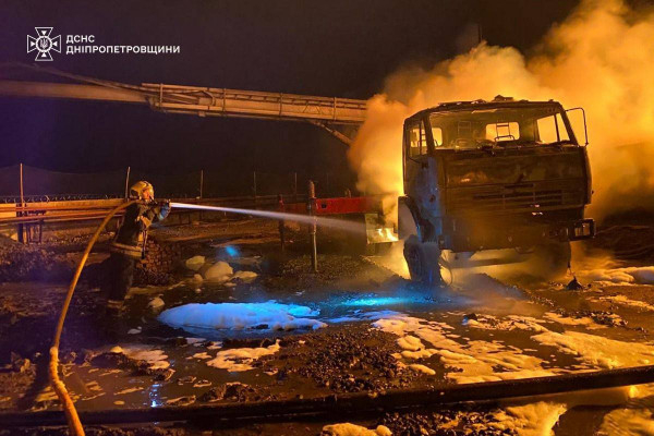 Росіяни завдали удару по рятувальниках під час ліквідації наслідків нічної атаки на Дніпропетровщині3