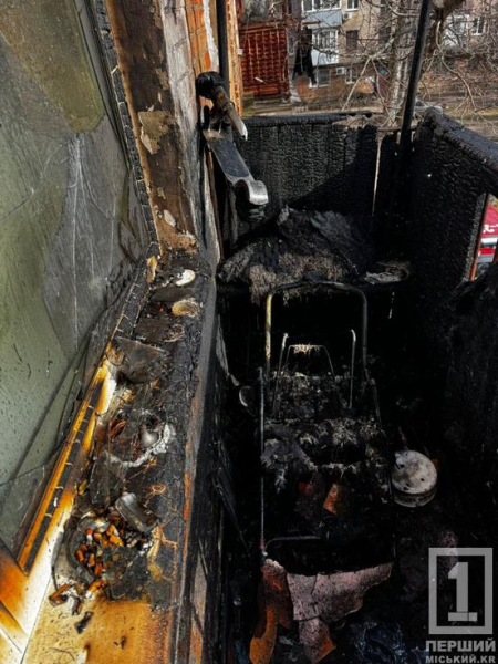 Спочатку пролунав вибух, а потім вихопилося полум’я: у Тернівському районі рятувальники гасили балкон2