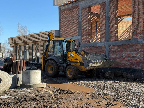 У Кривому Розі триває будівництво нового сучасного Ветеранського простору0
