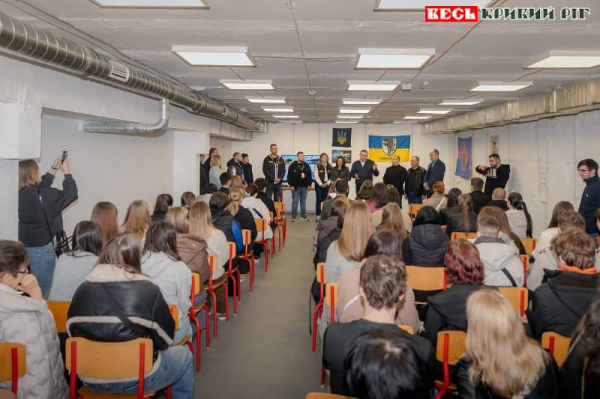 Укриття для студентів медколеджу та ДУЕТ відкрито в Кривому Розі